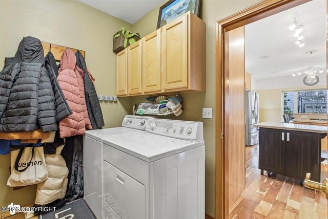 16102 Bridgeview Drive, Anchorage, AK 99516
