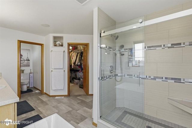 16102 Bridgeview Drive, Anchorage, AK 99516