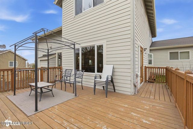 16102 Bridgeview Drive, Anchorage, AK 99516
