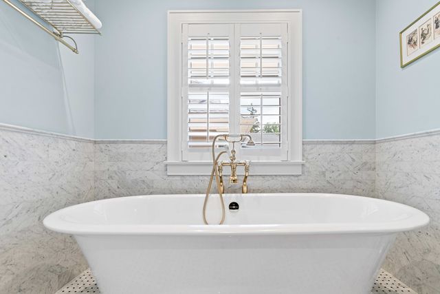 925 Ashland Avenue, Wilmette, IL 60091