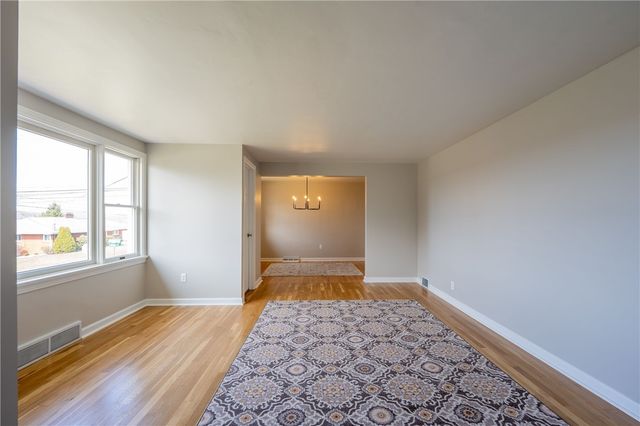 1104 Lakeview Dr, Unity Twp, PA 15650