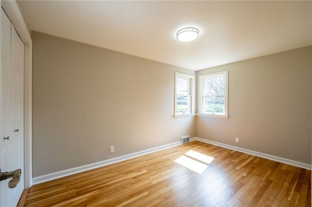 1104 Lakeview Dr, Unity Twp, PA 15650