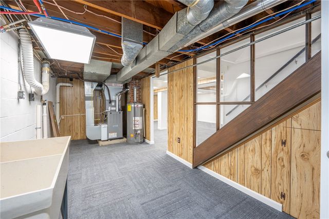 1104 Lakeview Dr, Unity Twp, PA 15650