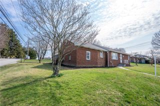 1104 Lakeview Dr, Unity Twp, PA 15650