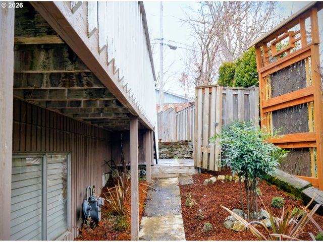 11465 Sw FAIRFIELD St, Beaverton, OR 97005