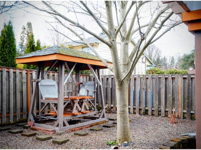 11465 Sw FAIRFIELD St, Beaverton, OR 97005