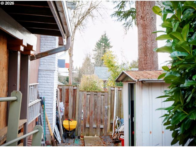 11465 Sw FAIRFIELD St, Beaverton, OR 97005