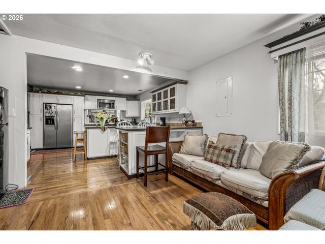 11465 Sw FAIRFIELD St, Beaverton, OR 97005