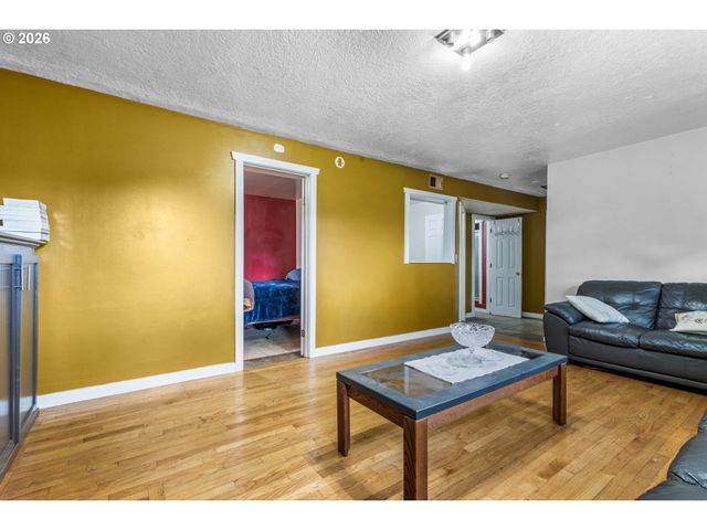 11465 Sw FAIRFIELD St, Beaverton, OR 97005