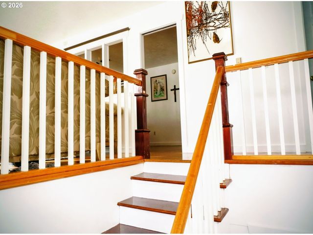 11465 Sw FAIRFIELD St, Beaverton, OR 97005