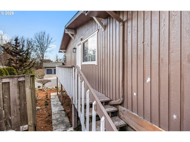 11465 Sw FAIRFIELD St, Beaverton, OR 97005