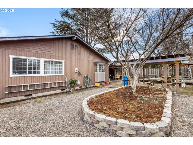 11465 Sw FAIRFIELD St, Beaverton, OR 97005