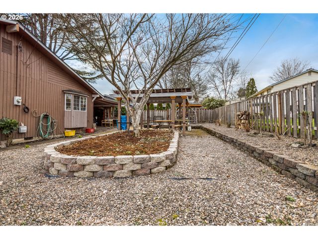 11465 Sw FAIRFIELD St, Beaverton, OR 97005