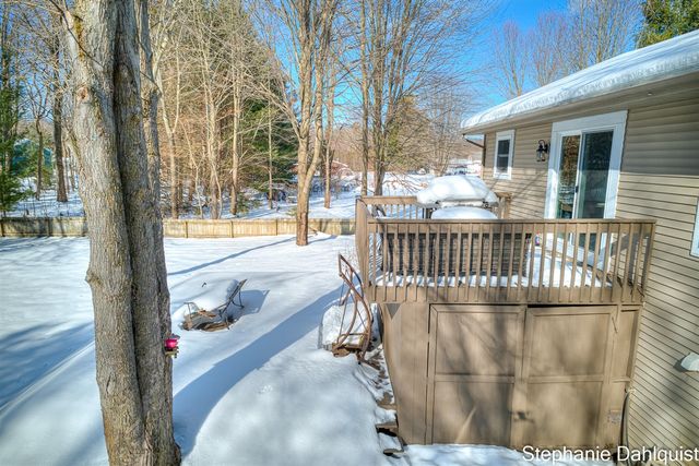 3711 Automobile Road, Muskegon, MI 49445