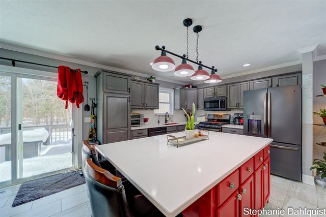 3711 Automobile Road, Muskegon, MI 49445