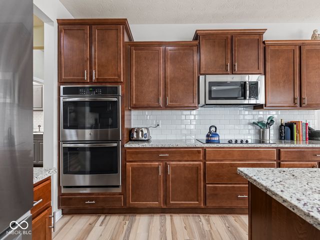 4912 Waterhaven Drive, Noblesville, IN 46062