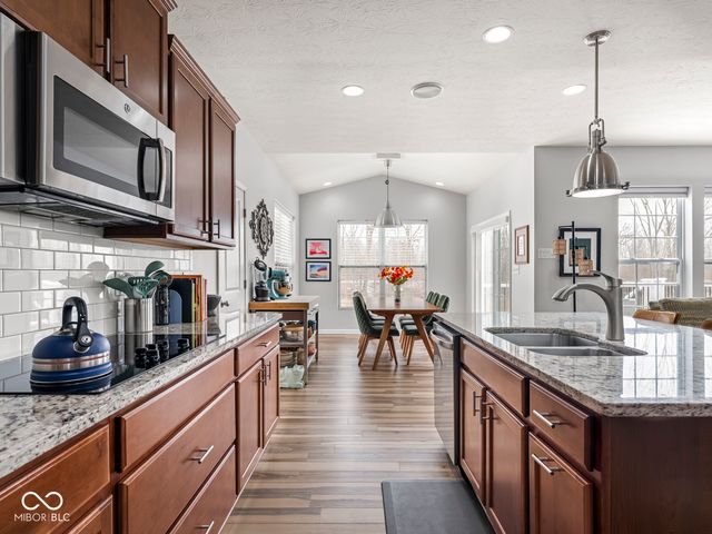 4912 Waterhaven Drive, Noblesville, IN 46062