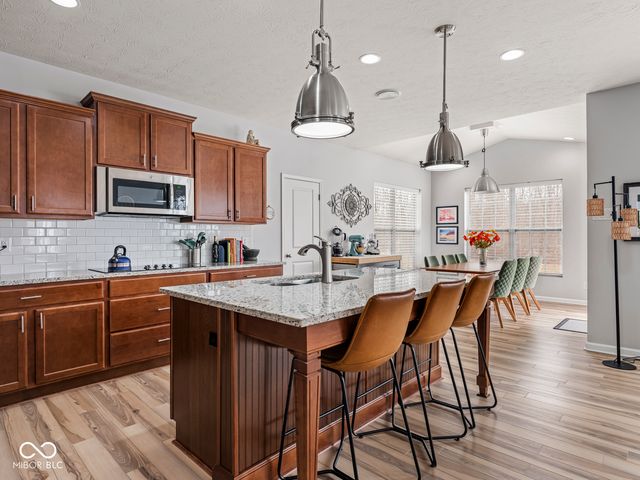 4912 Waterhaven Drive, Noblesville, IN 46062