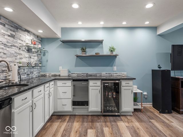 4912 Waterhaven Drive, Noblesville, IN 46062