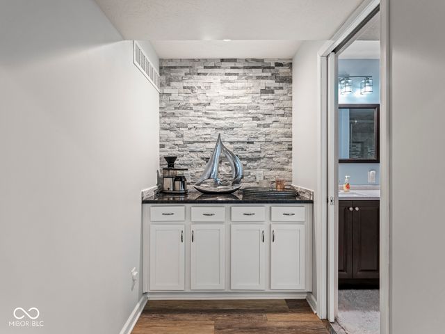 4912 Waterhaven Drive, Noblesville, IN 46062