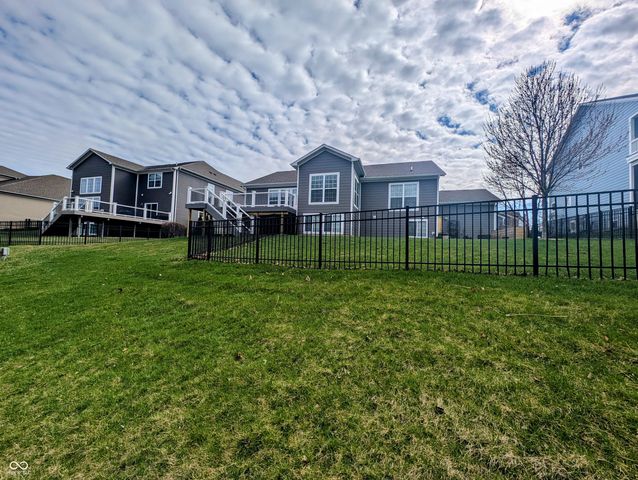 4912 Waterhaven Drive, Noblesville, IN 46062