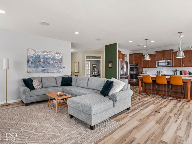 4912 Waterhaven Drive, Noblesville, IN 46062