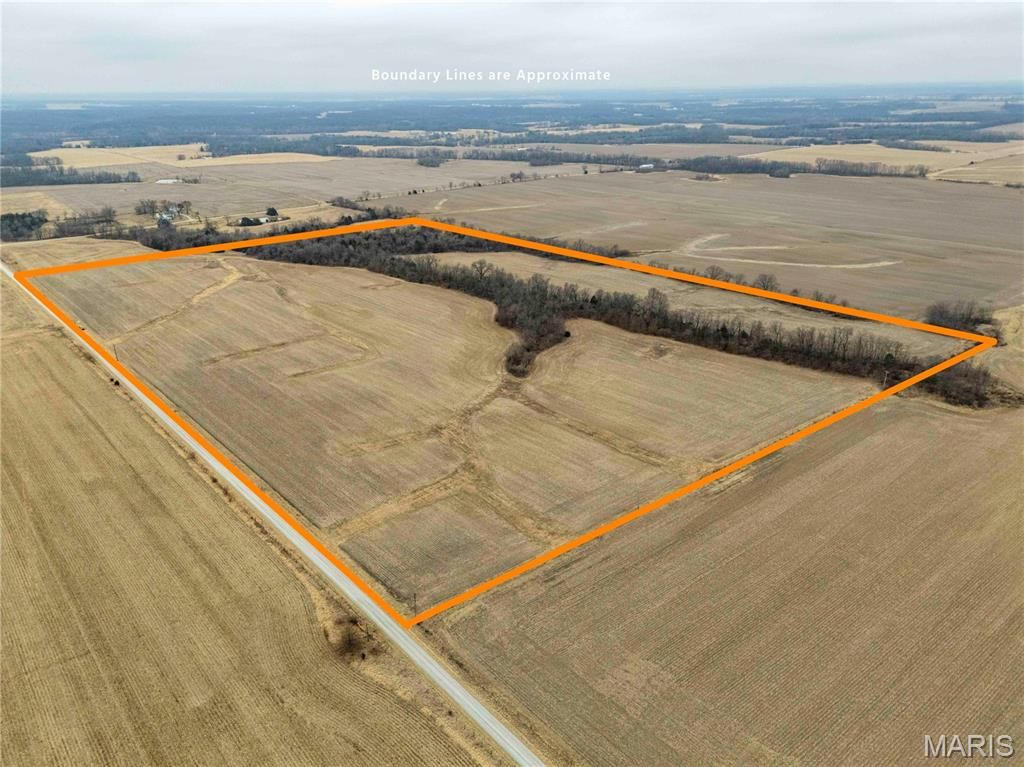 60 Ac County Road 277, Kahoka, MO 63445