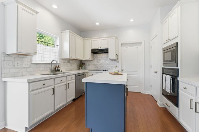 7213 Riverfront Dr, Nashville, TN 37221
