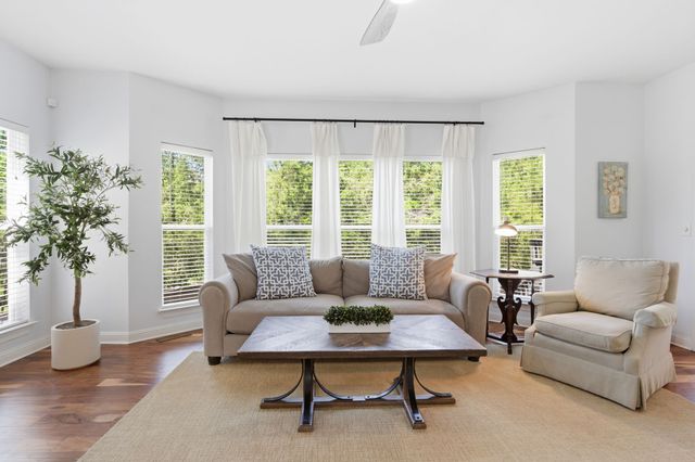 7213 Riverfront Dr, Nashville, TN 37221