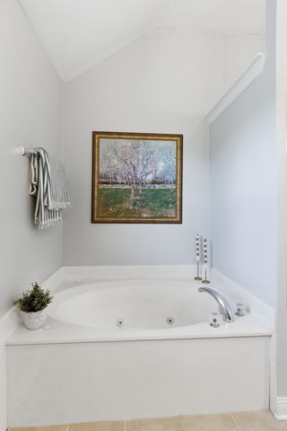 7213 Riverfront Dr, Nashville, TN 37221