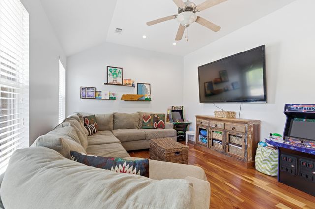 7213 Riverfront Dr, Nashville, TN 37221