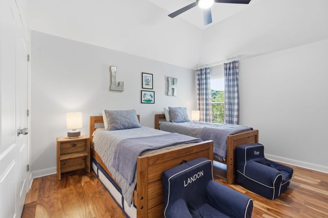 7213 Riverfront Dr, Nashville, TN 37221