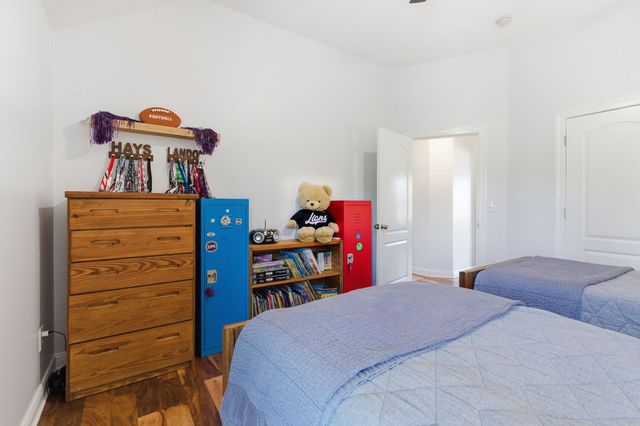 7213 Riverfront Dr, Nashville, TN 37221
