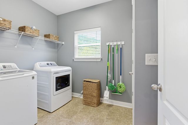 7213 Riverfront Dr, Nashville, TN 37221