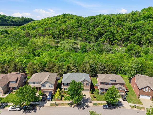 7213 Riverfront Dr, Nashville, TN 37221