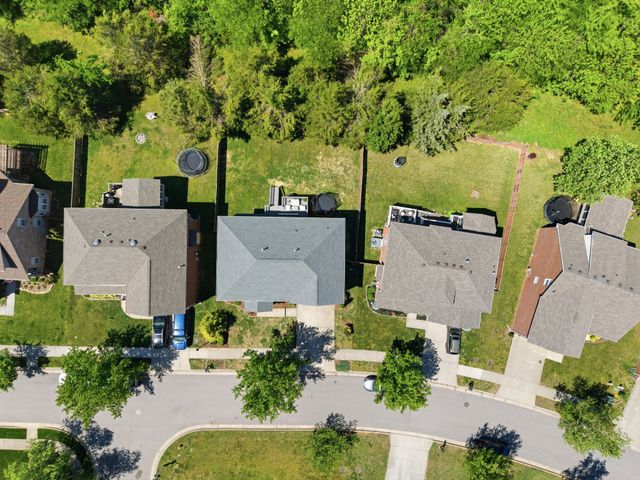 7213 Riverfront Dr, Nashville, TN 37221