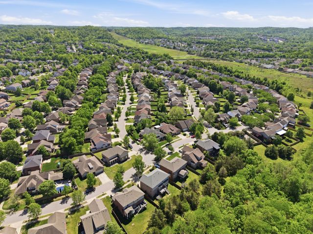 7213 Riverfront Dr, Nashville, TN 37221
