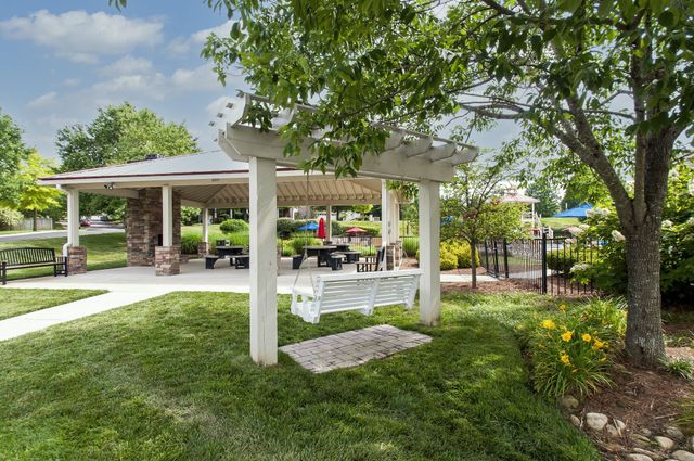 7213 Riverfront Dr, Nashville, TN 37221