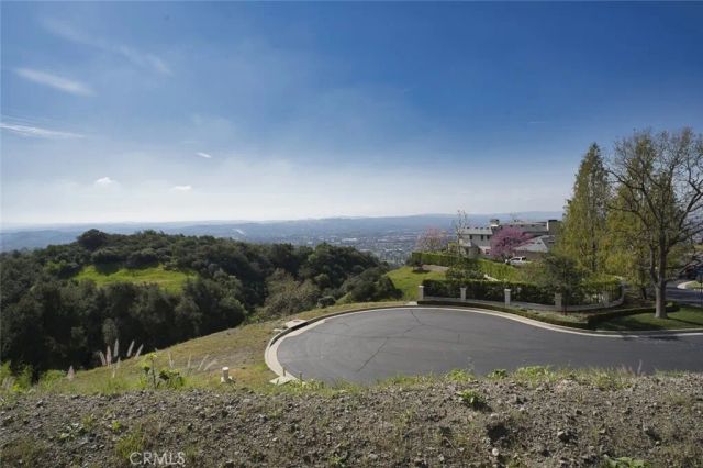 685 Gordon Highlands, Glendora, CA 91741