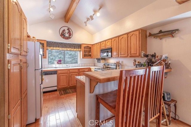 43091 Bear Creek Court, Big Bear Lake, CA 92315