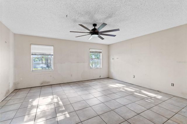 553 MELLOWOOD AVENUE, Orlando, FL 32825