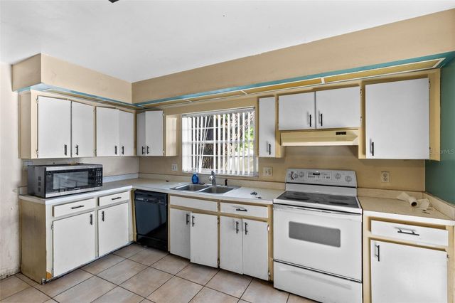 553 MELLOWOOD AVENUE, Orlando, FL 32825