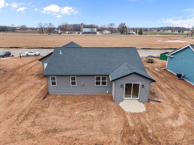 N9240 HOMESTEAD LANE, Appleton, WI 54915