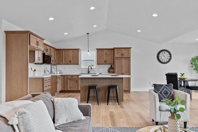 N9240 HOMESTEAD LANE, Appleton, WI 54915