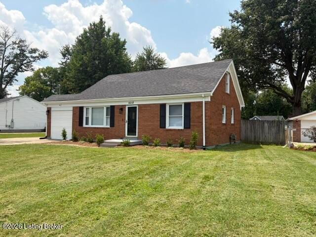 6012 Robinhood Ln, Louisville, KY 40219