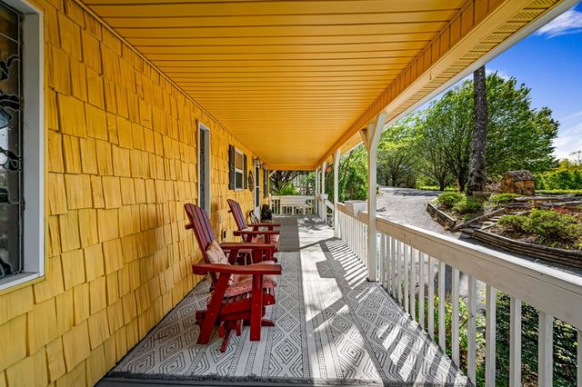 65 Oak Ridge Way, Morganton, GA 30560