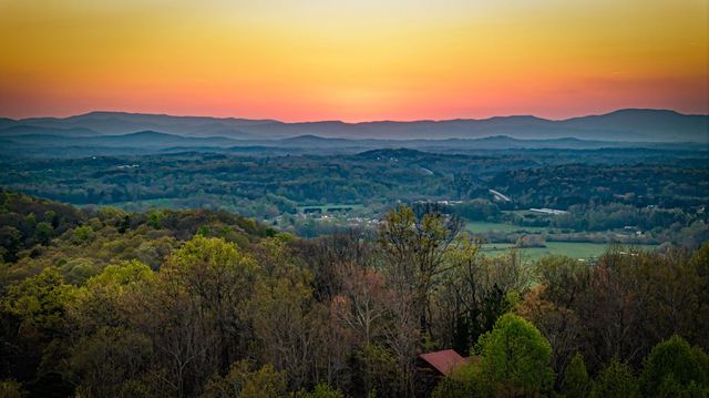 65 Oak Ridge Way, Morganton, GA 30560