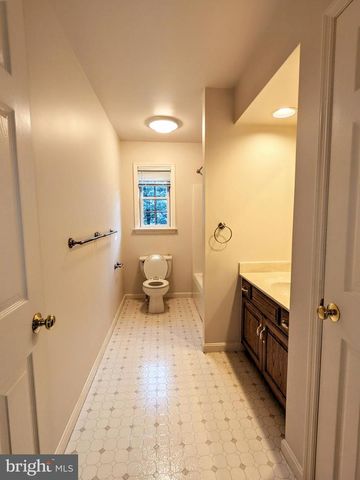 314 PORTLAND PL, Lititz, PA 17543