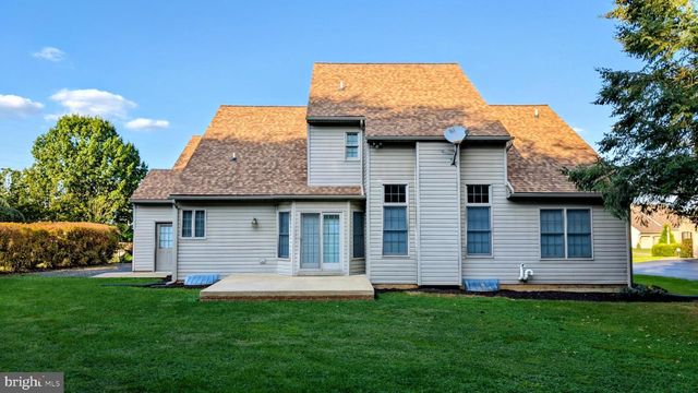 314 PORTLAND PL, Lititz, PA 17543
