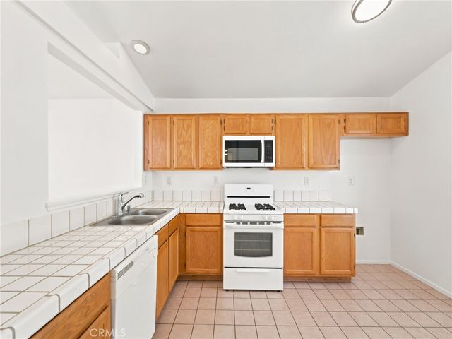 37024 Boxleaf Road, Palmdale, CA 93550